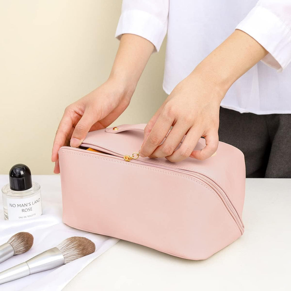 Makeup Bag Travel Cosmetic Bag for Women, Waterproof PU Leather Zipper Makeup Bag Multifunctional Make up Organizer with Handle and Travel Toiletry Bag (Pink)